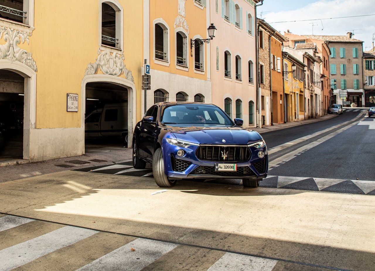 MASERATI LEVANTE HYBRID, foto 13