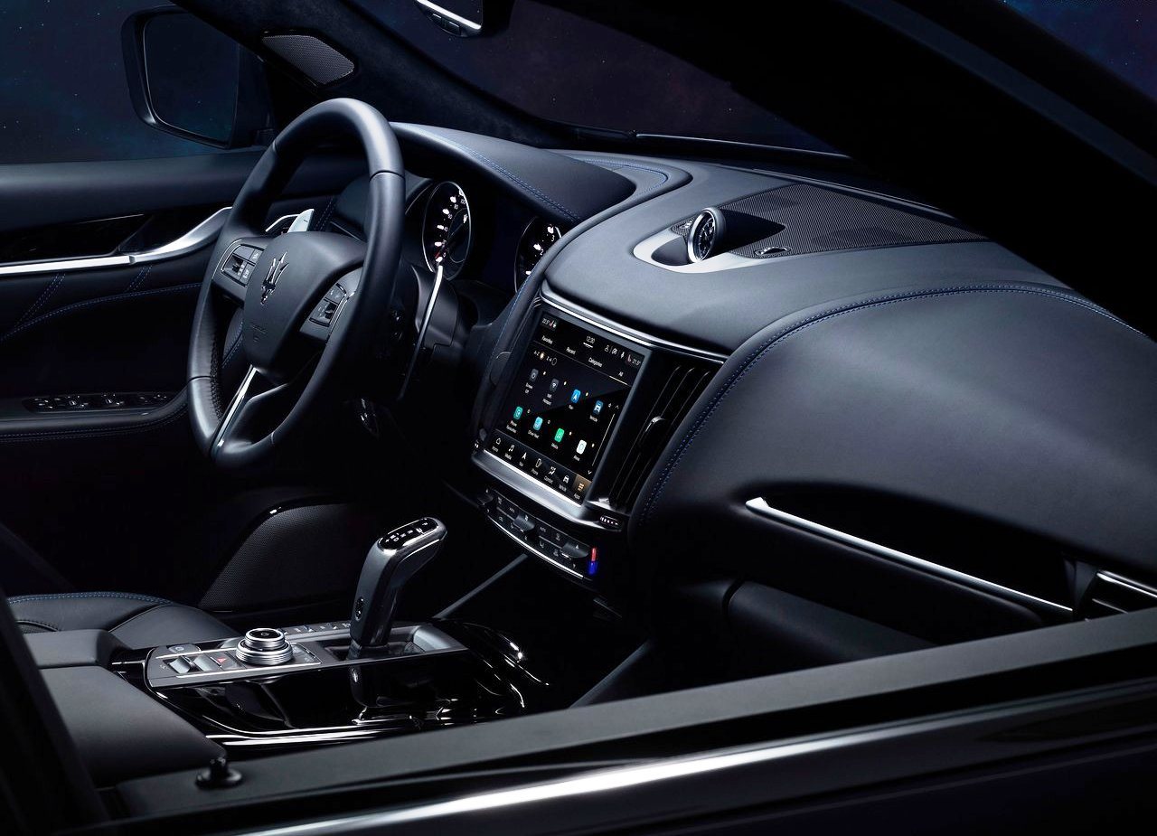 MASERATI LEVANTE HYBRID, foto 177