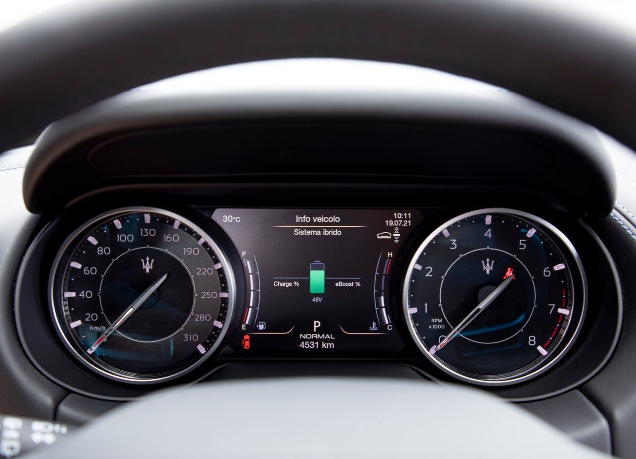 MASERATI LEVANTE HYBRID, foto 182