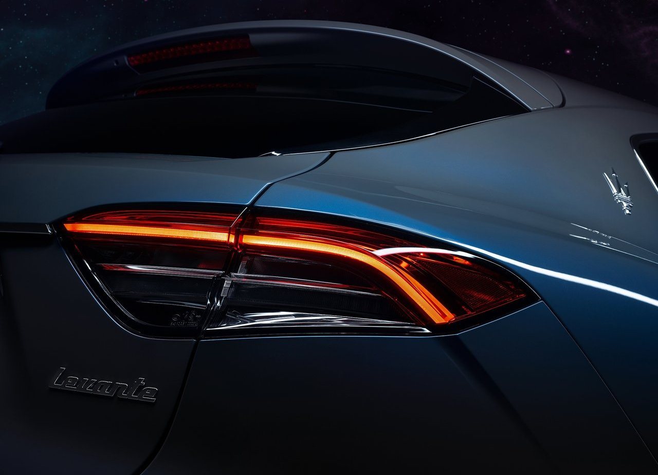 MASERATI LEVANTE HYBRID, foto 197