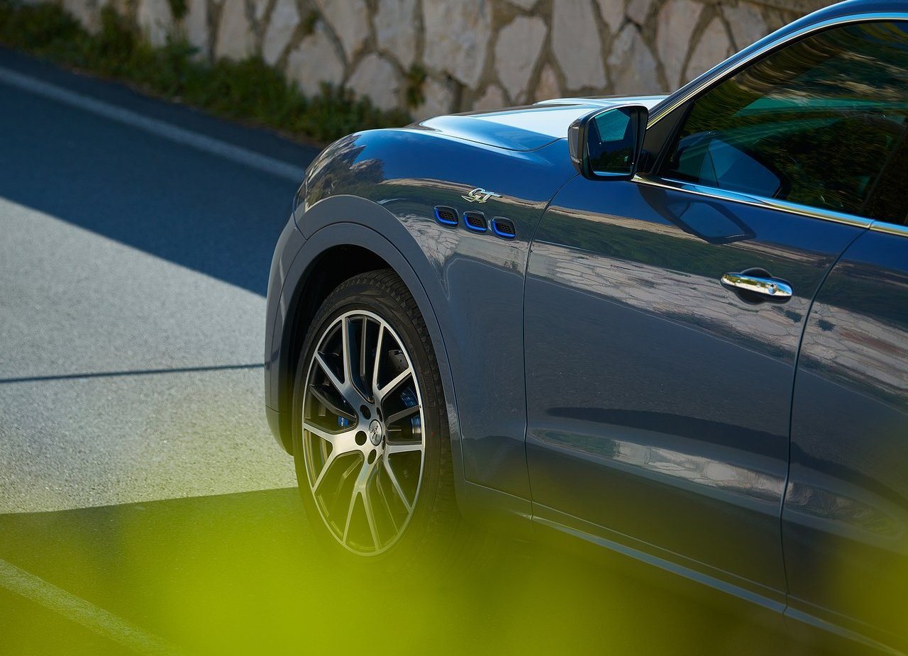MASERATI LEVANTE HYBRID, foto 200