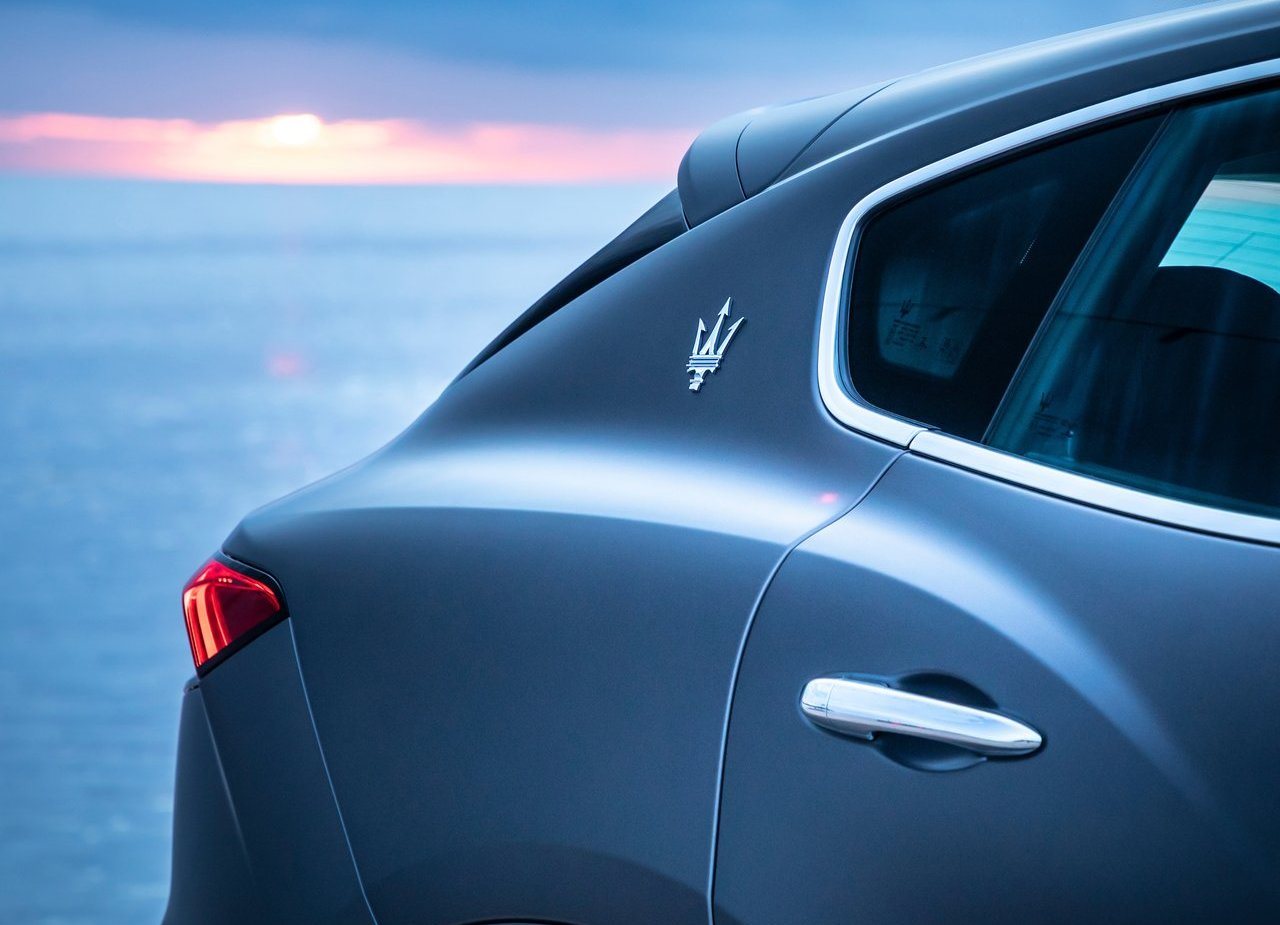 MASERATI LEVANTE HYBRID, foto 210