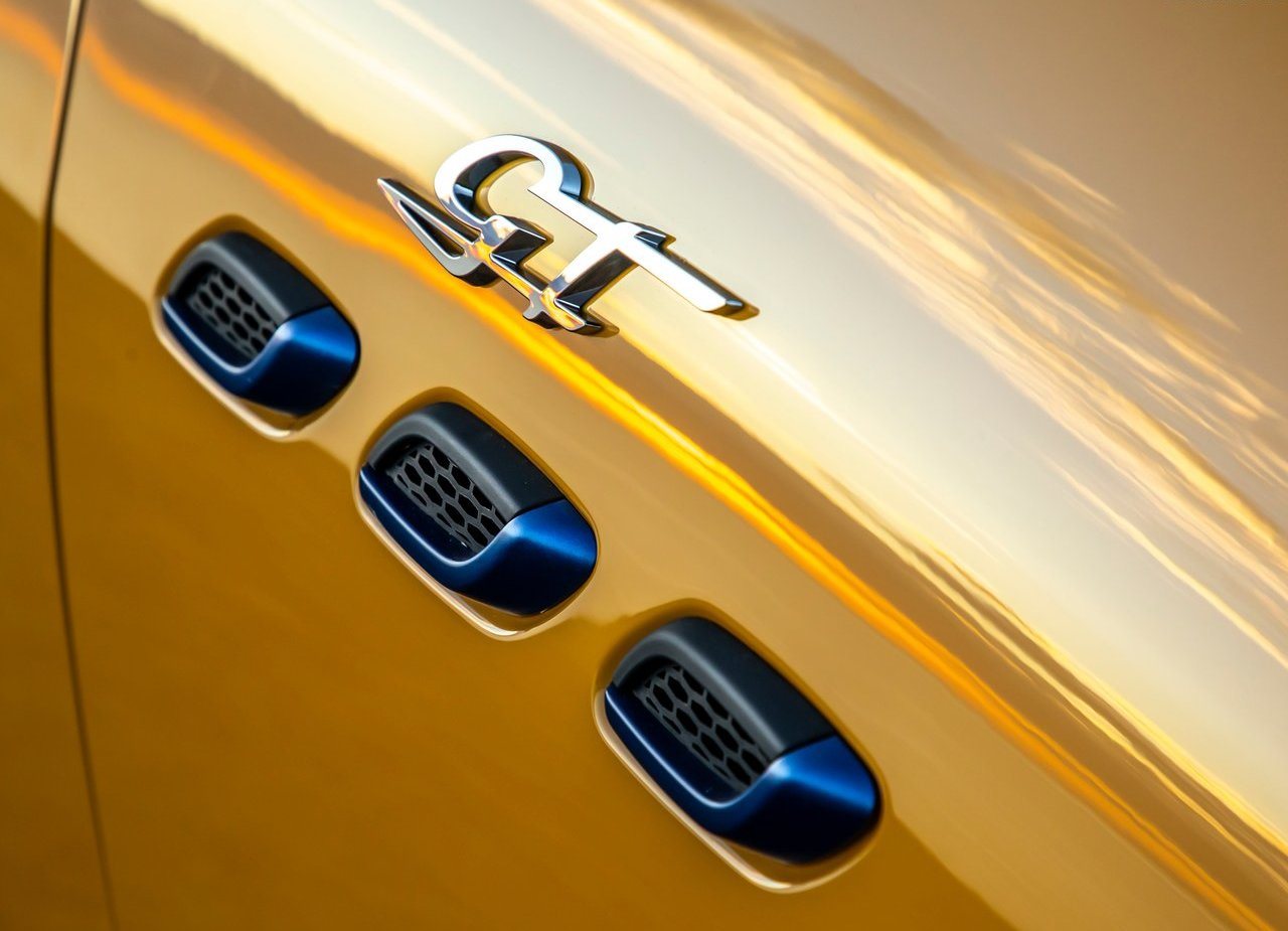 MASERATI LEVANTE HYBRID, foto 225