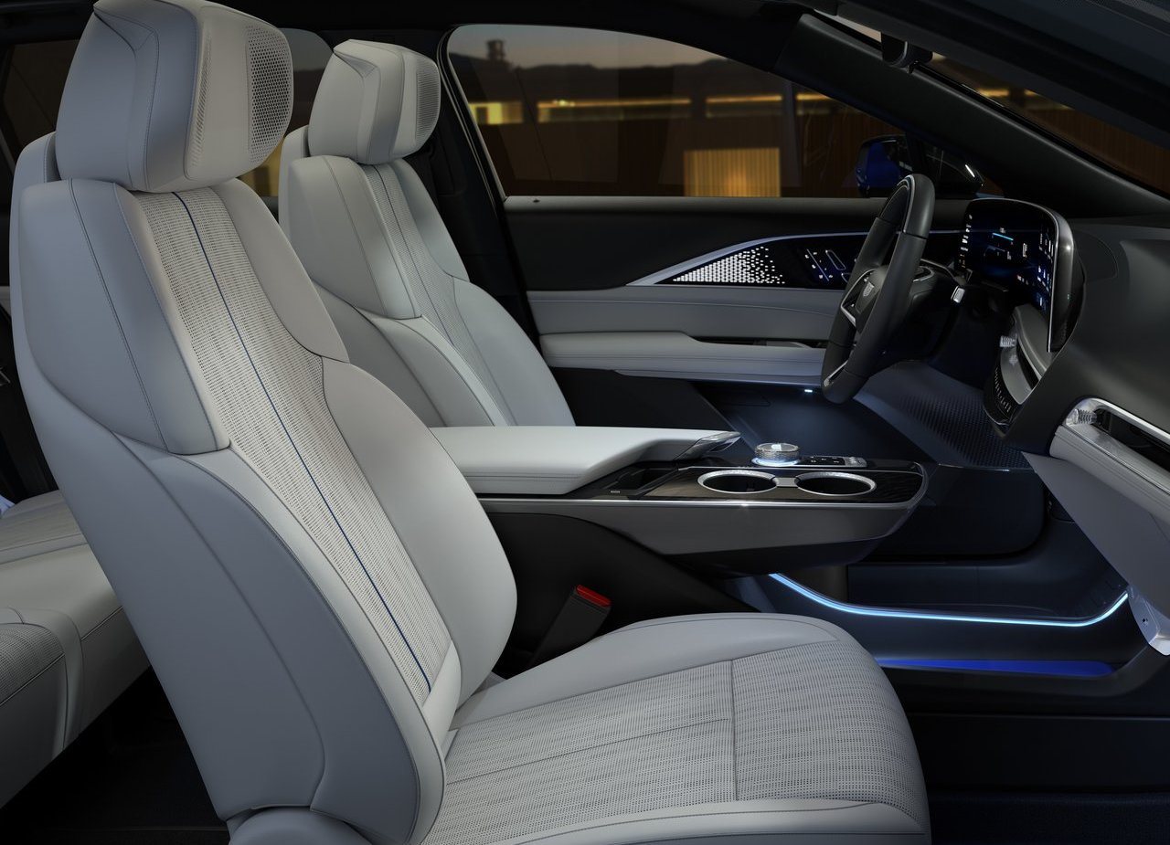 CADILLAC LYRIQ, foto 41