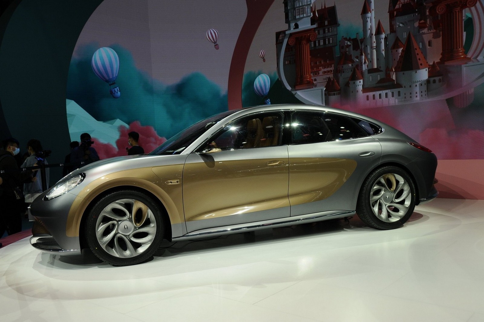 2021 - GWM ORA LIGHTNING CAT CONCEPT, foto 12