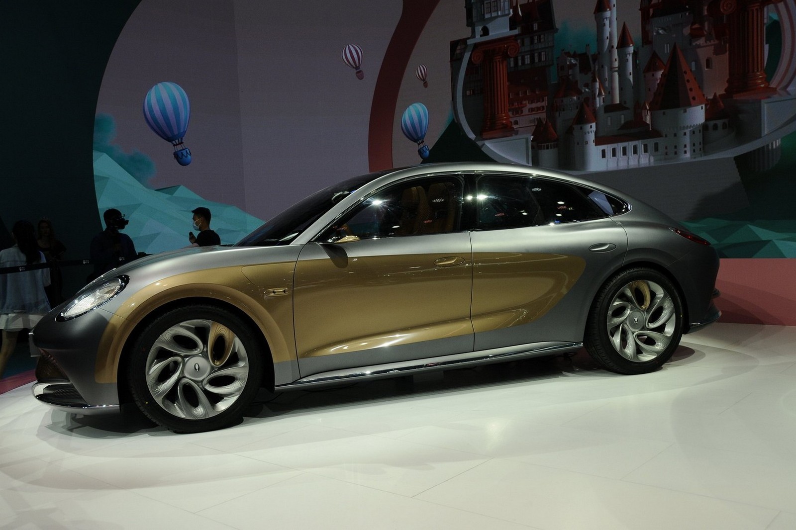 2021 - GWM ORA LIGHTNING CAT CONCEPT, foto 13