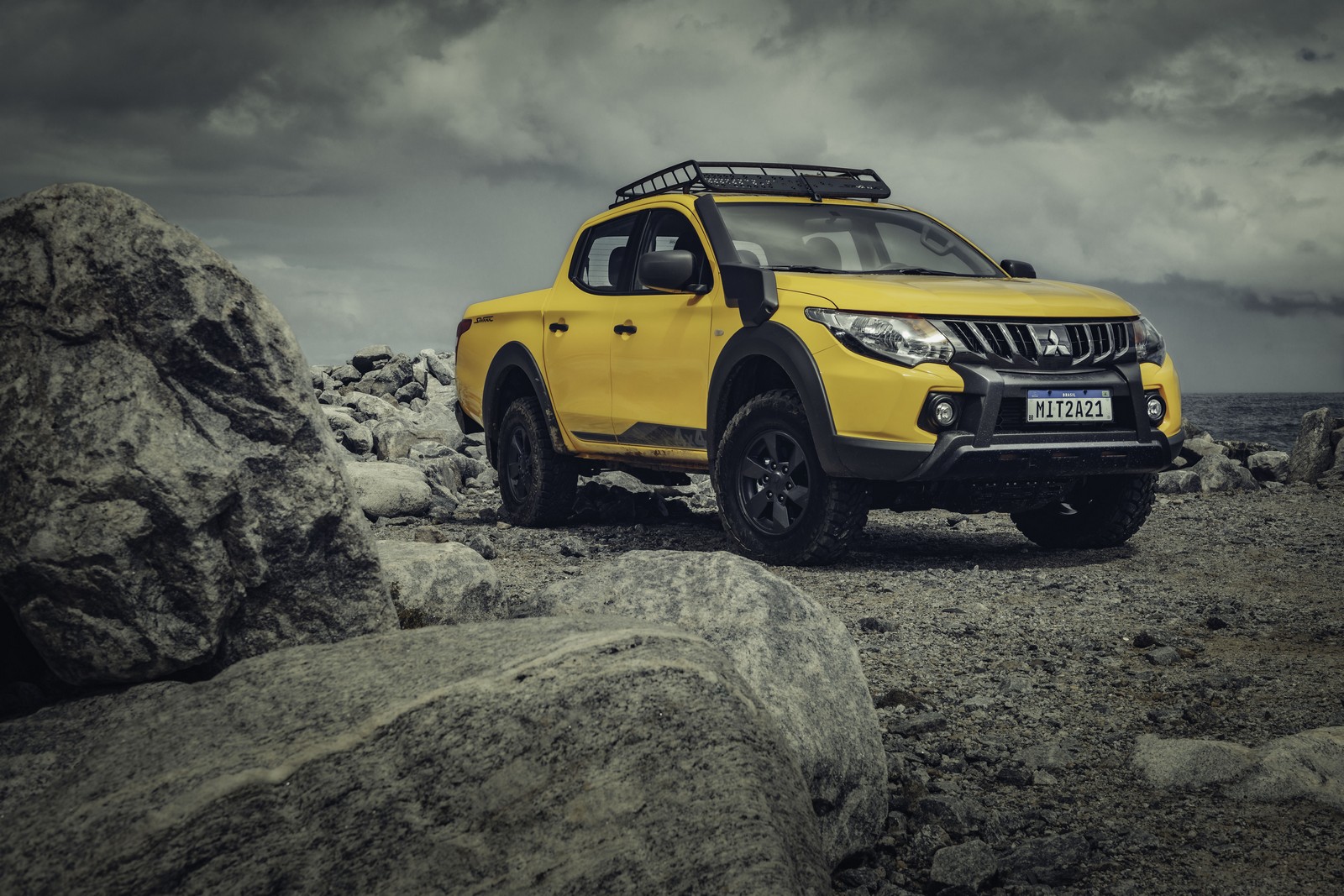 MITSUBISHI L200 TRITON SAVANA, foto 2