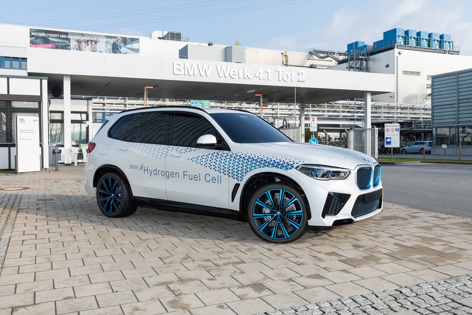 2022 - BMW i HYDROGEN NEXT, foto 1