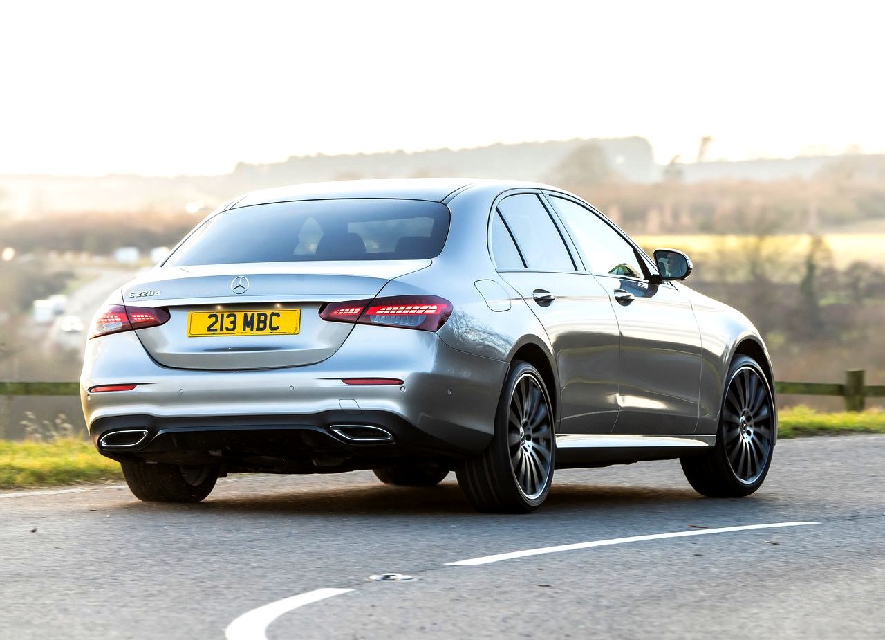 2021 - MERCEDES-BENZ E SEDAN UK VERSION, foto 48