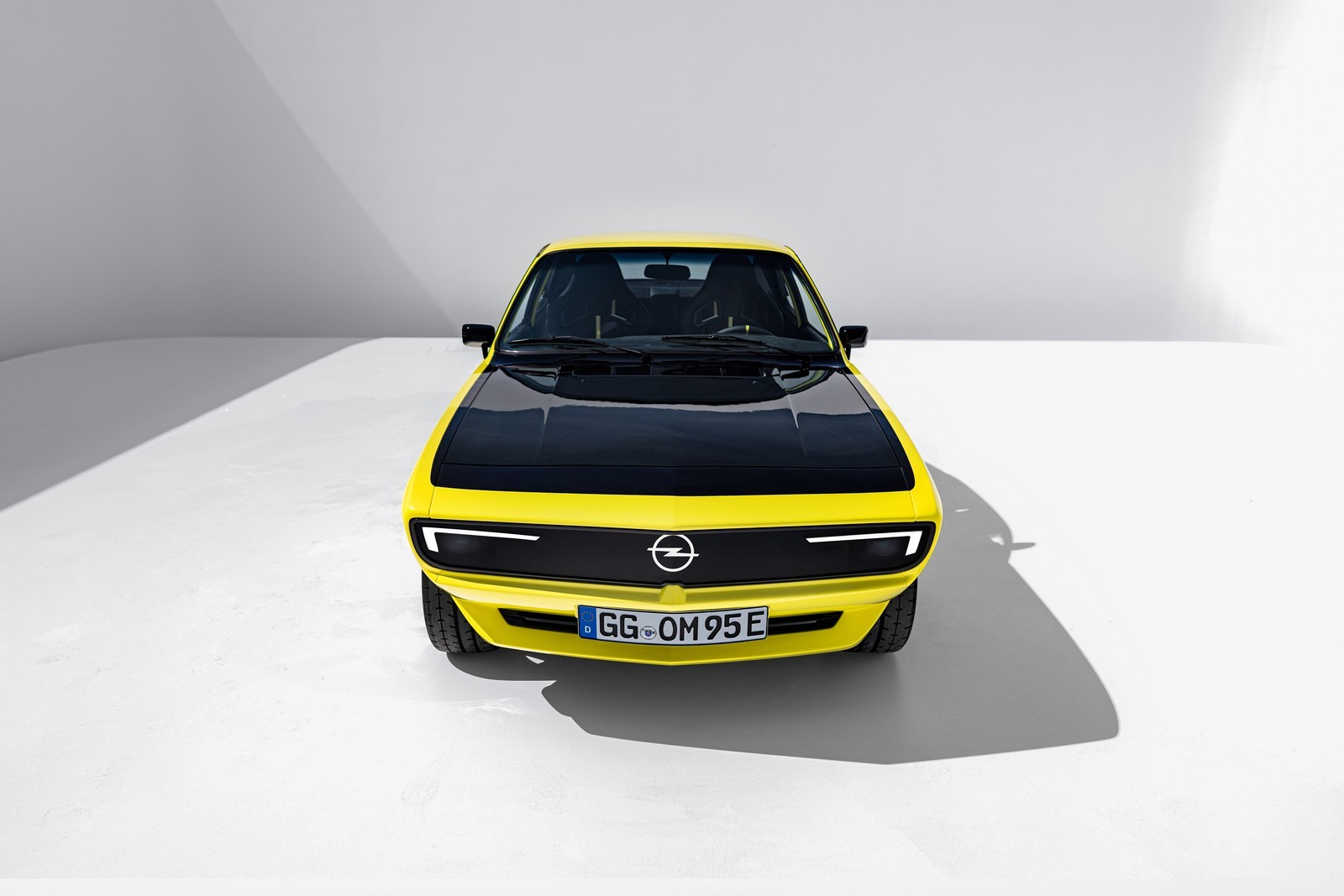OPEL MANTA GSe ELEKTROMOD, foto 6