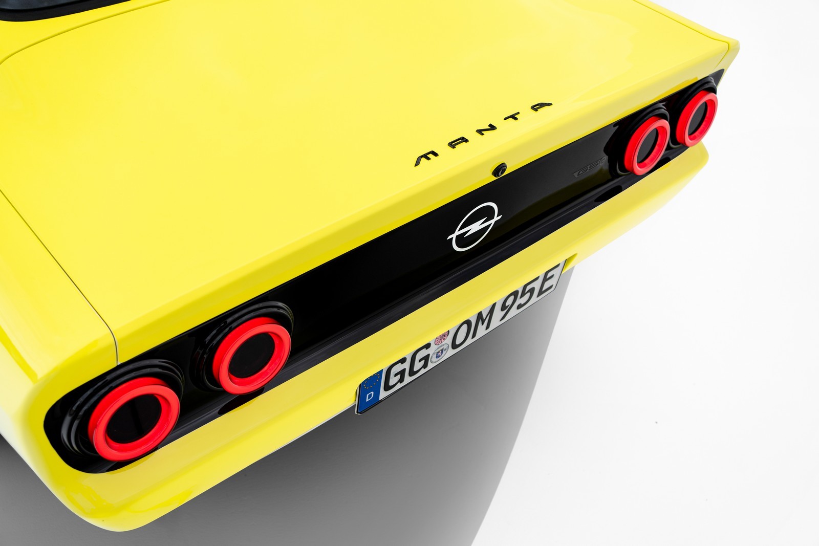 OPEL MANTA GSe ELEKTROMOD, foto 15