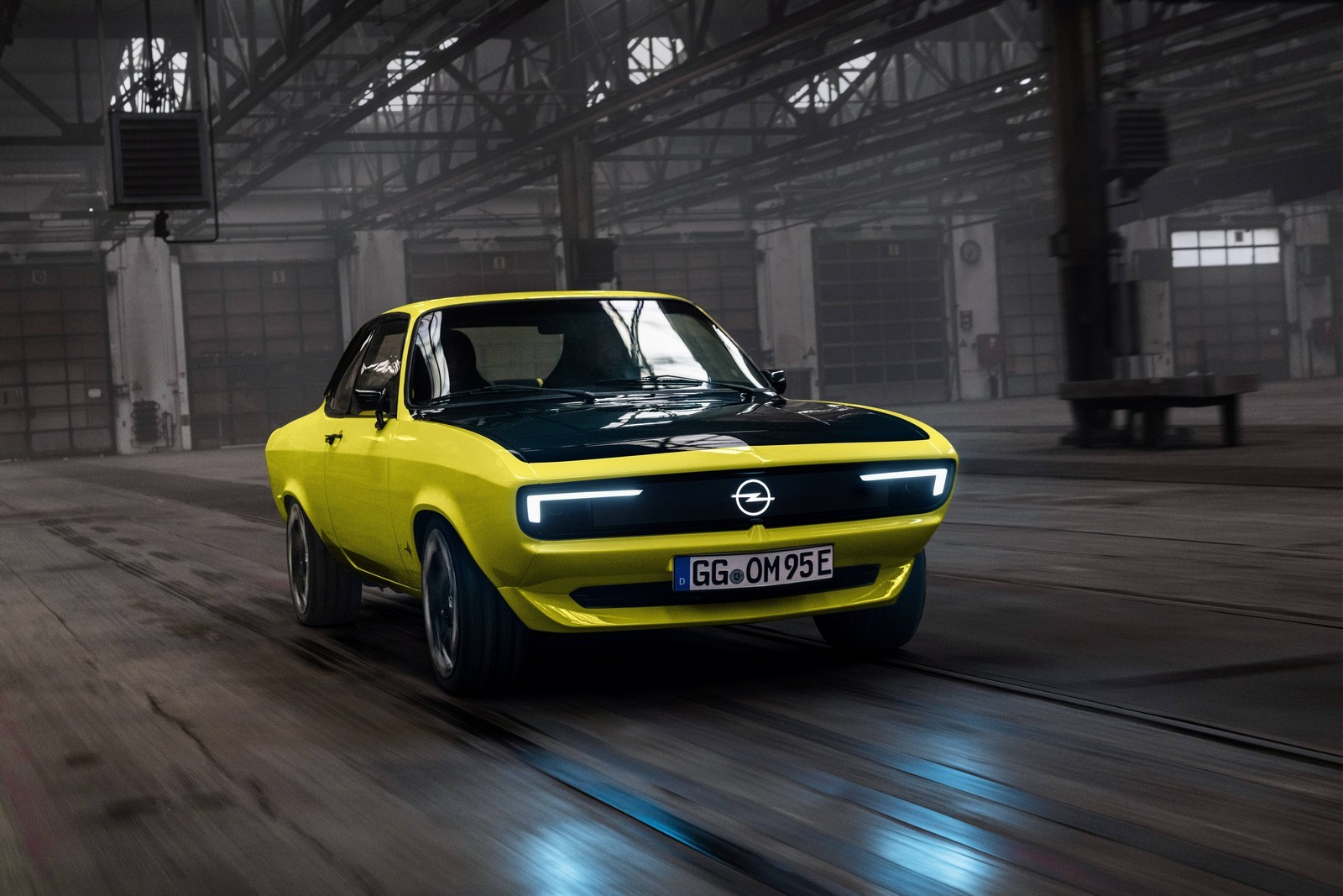 OPEL MANTA GSe ELEKTROMOD, foto 22
