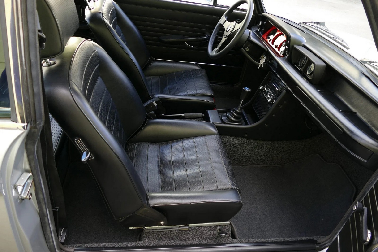 BMW 2002 TURBO POLARIS METALLIC, foto 27