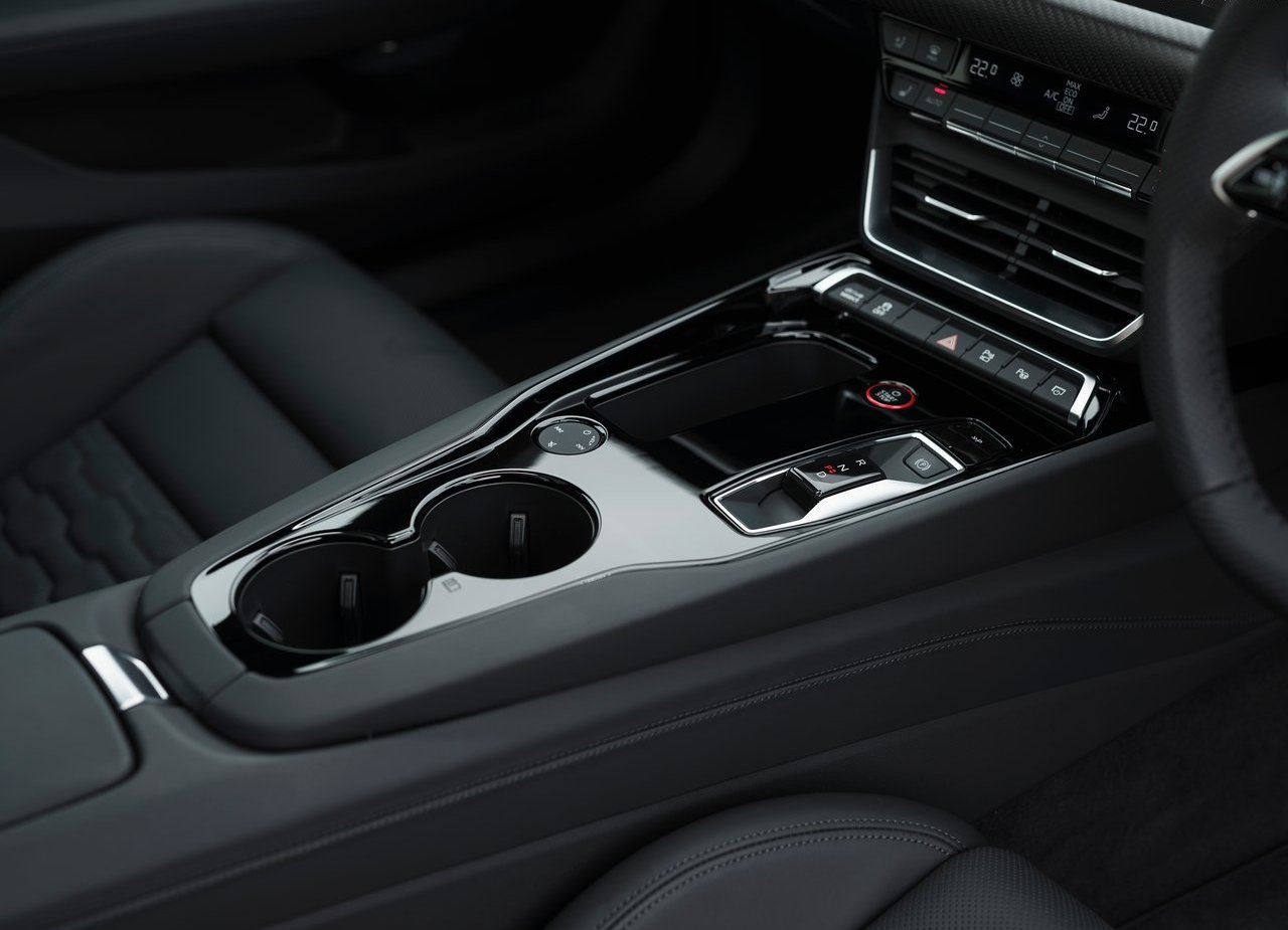 2022 - AUDI RS E-TRON GT UK VERSION, foto 31