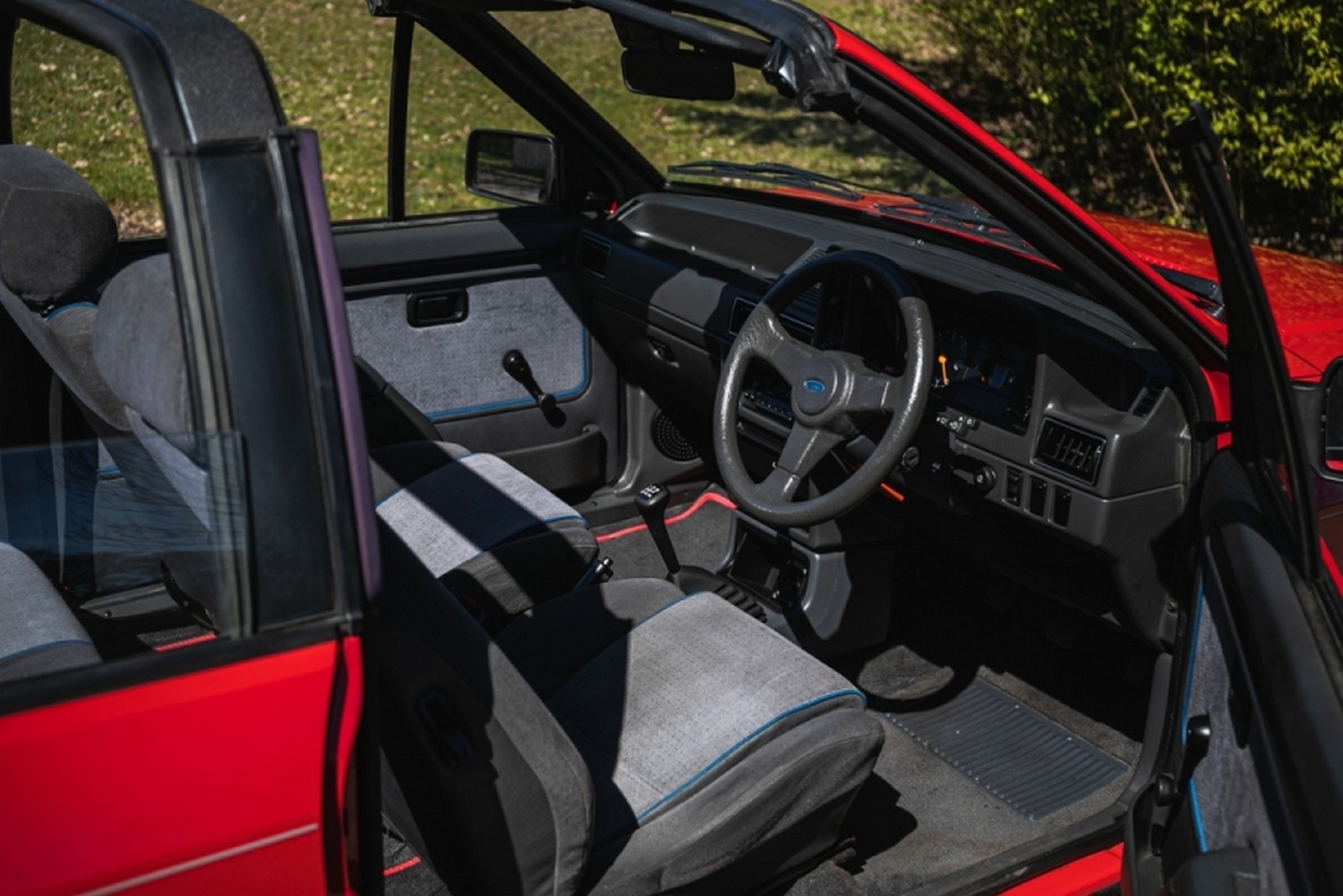 FORD ESCORT 1.6 CABRIOLET, foto 6