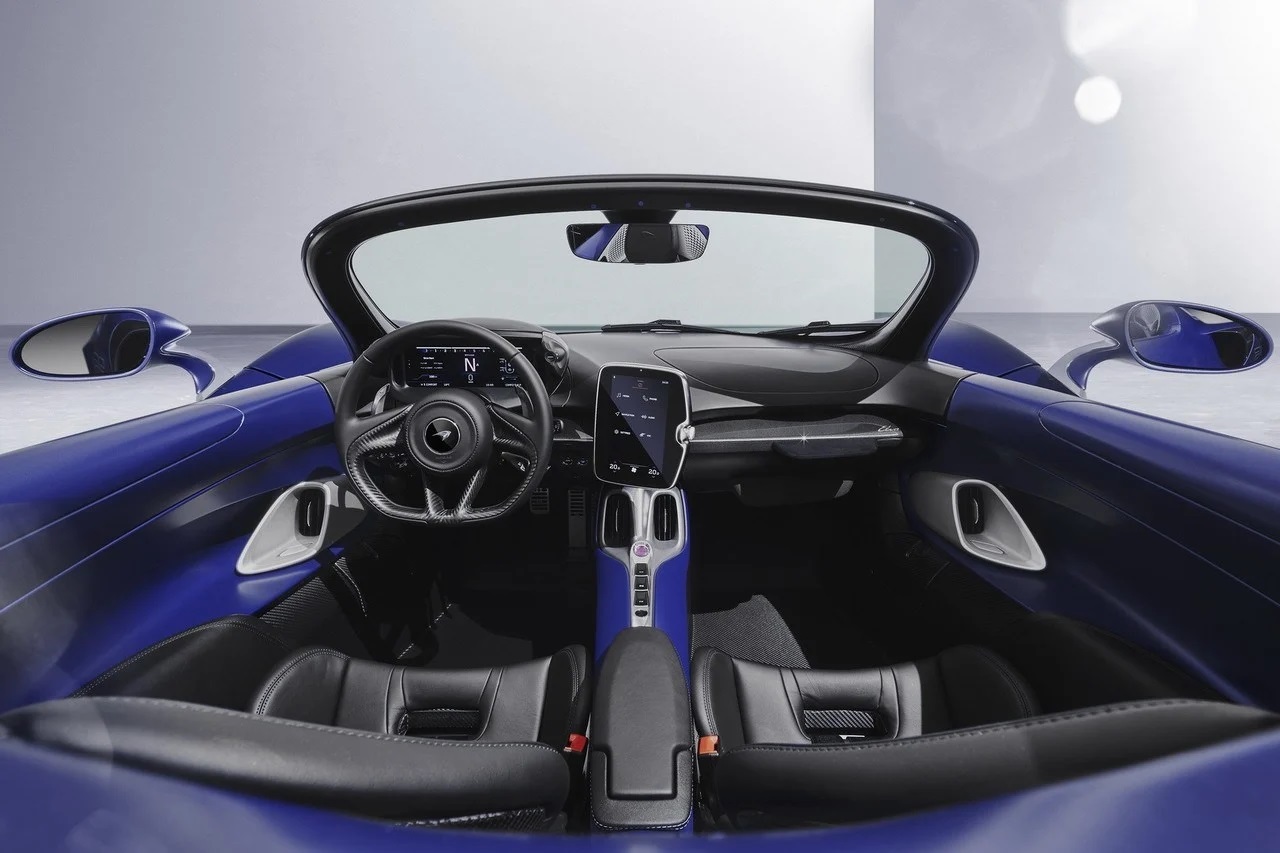 McLAREN ELVA ROADSTER, foto 4