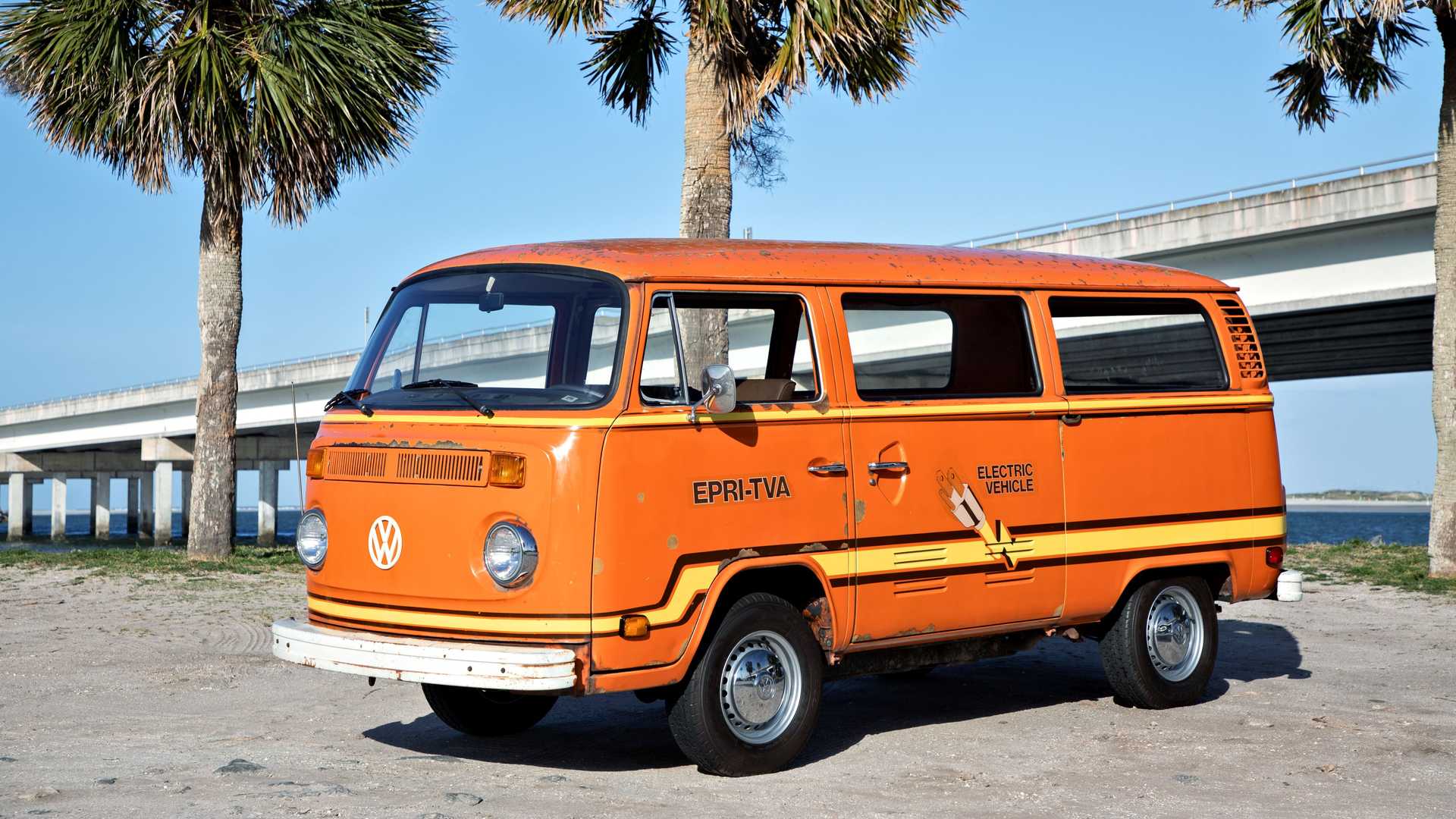 VOLKSWAGEN KOMBI ELEKTROTRANSPORTER, foto 1