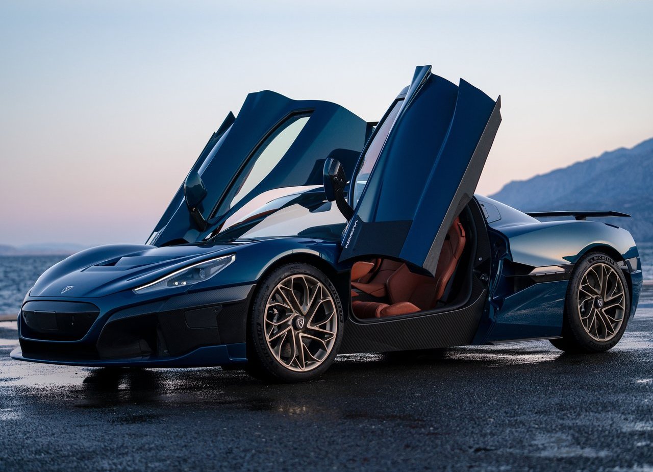 2022 - RIMAC NEVERA, foto 1