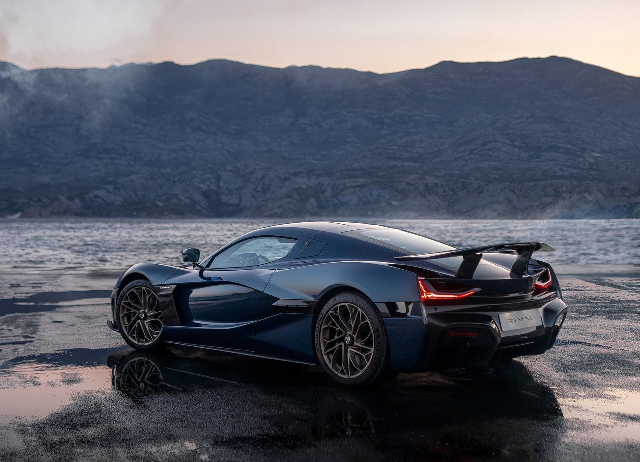 2022 - RIMAC NEVERA, foto 6