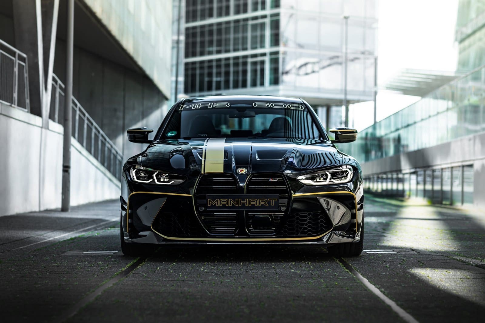 BMW M3 COMPETITION SEDAN MH3 600 BY MANHART, foto 4
