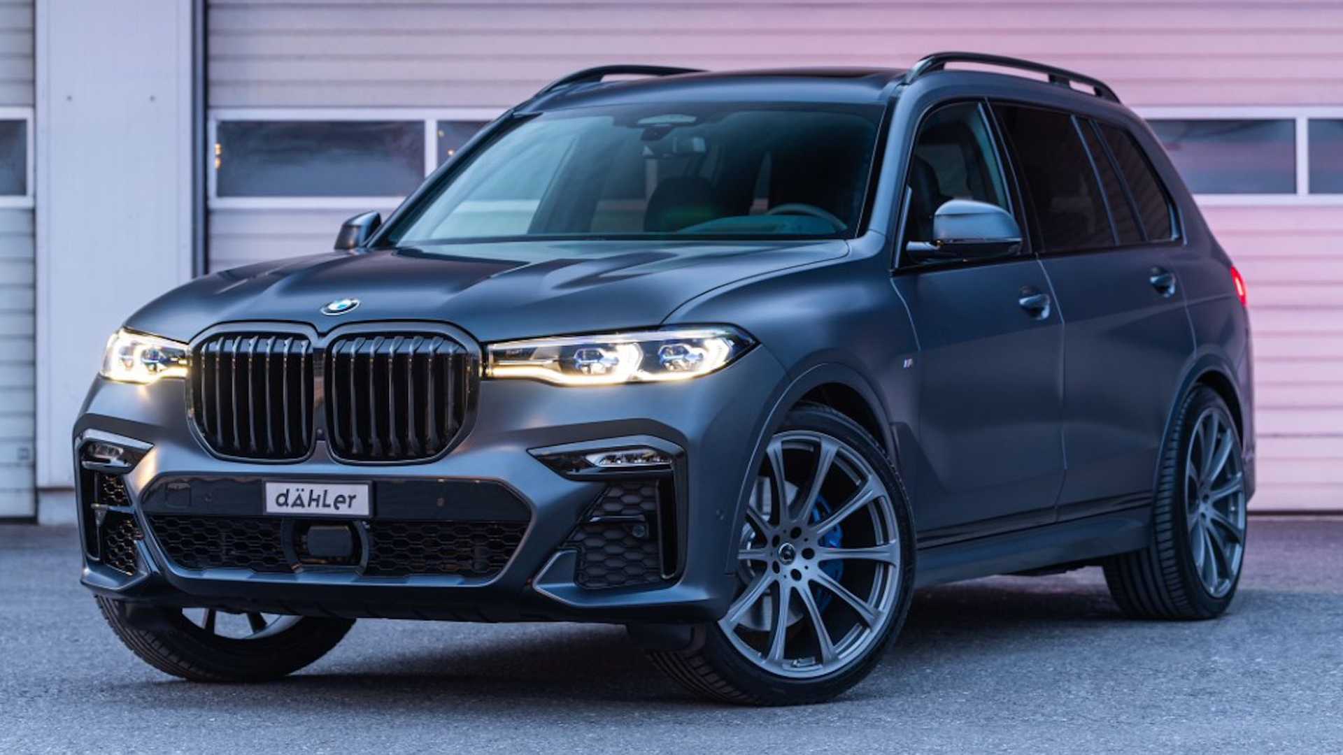BMW X7 DARK SHADOW EDITION BY DÄHLER, foto 1