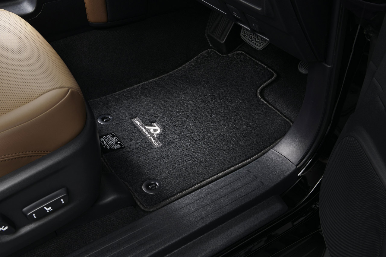 2021 - TOYOTA LAND CRUISER 70TH ANNIVERSARY EDITION, foto 10