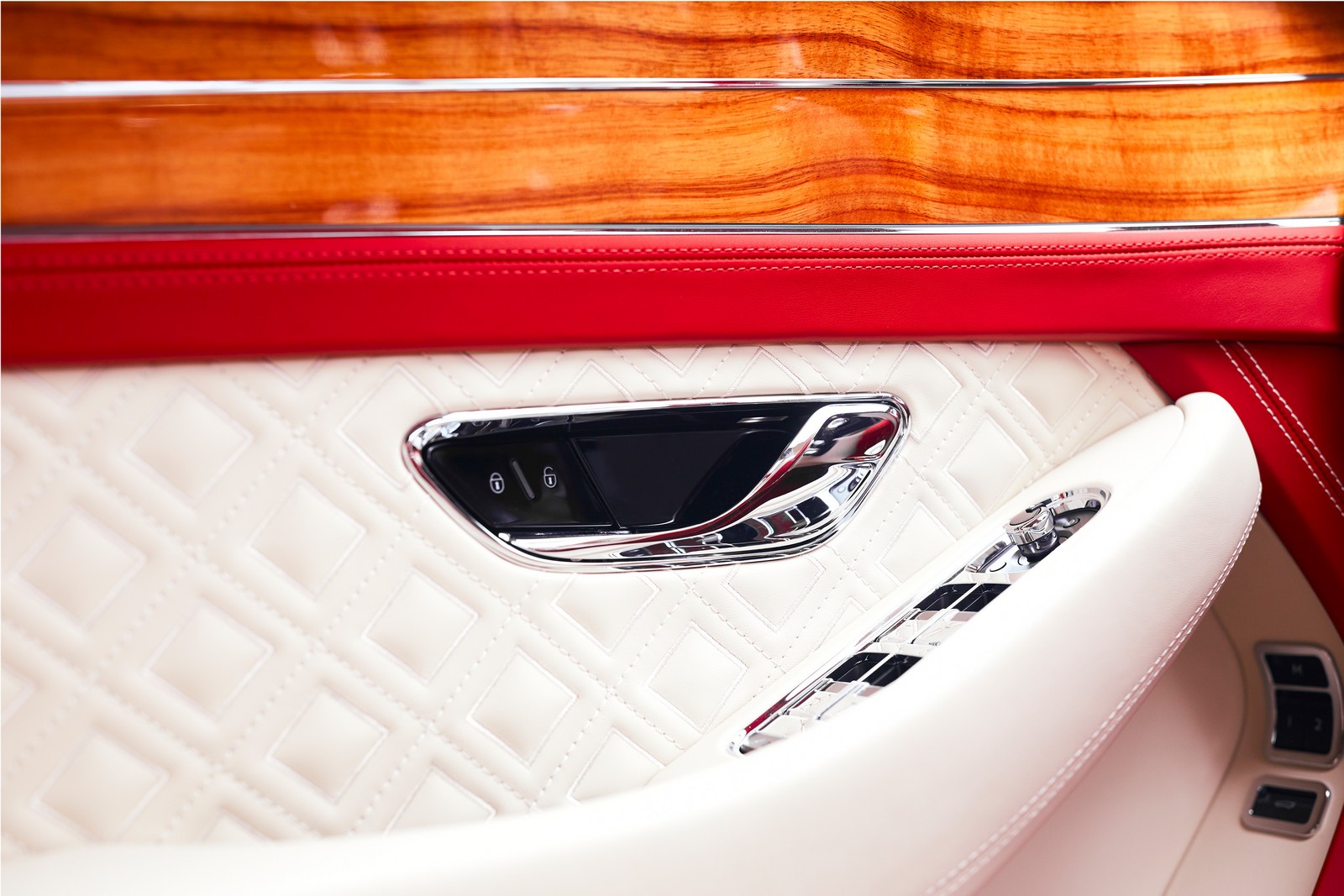 2021 - BENTLEY CONTINENTAL GT V8 COUPE, foto 4