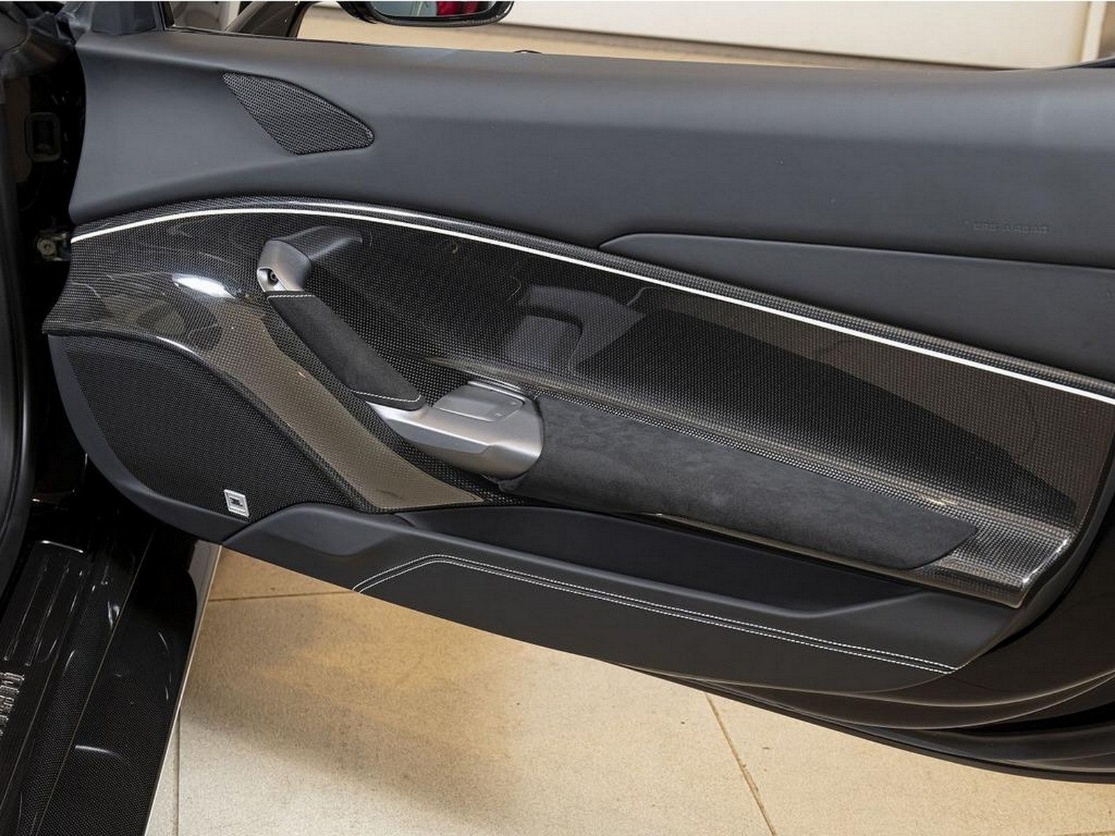 FERRARI J50 BLACK, foto 19