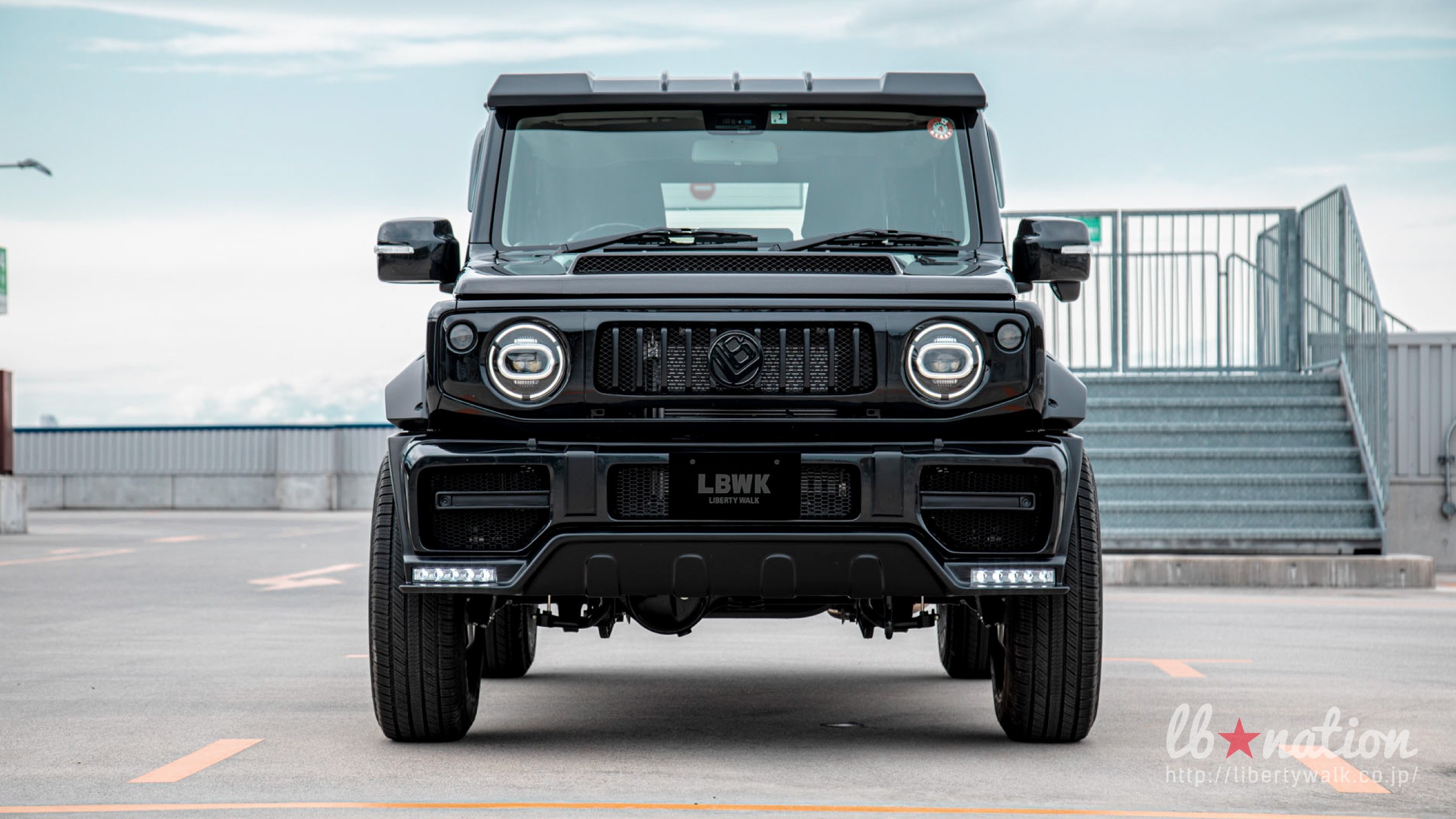 2021 - SUZUKI JIMNY BY LIBERTY WALK, foto 2