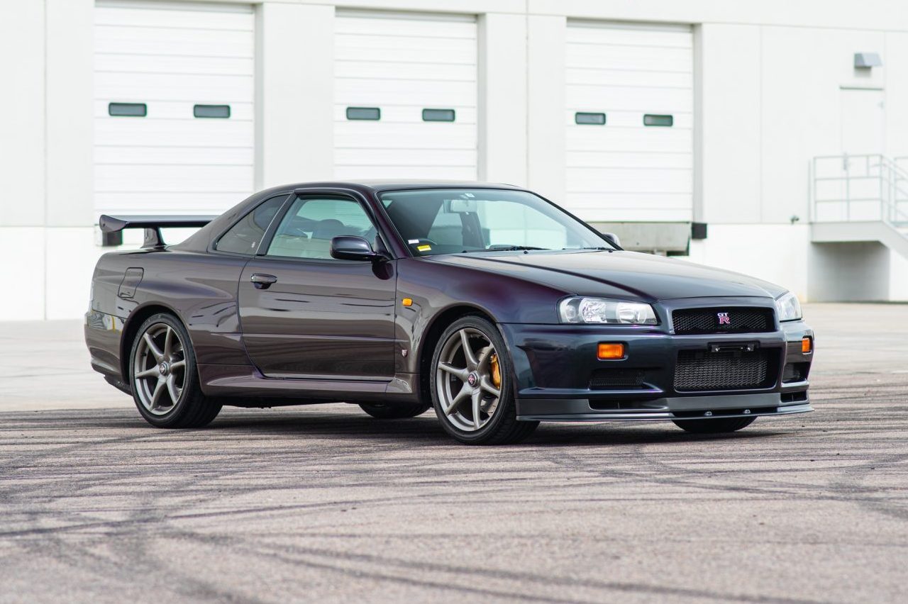 NISSAN SKYLINE GT-R V-SPEC, foto 1