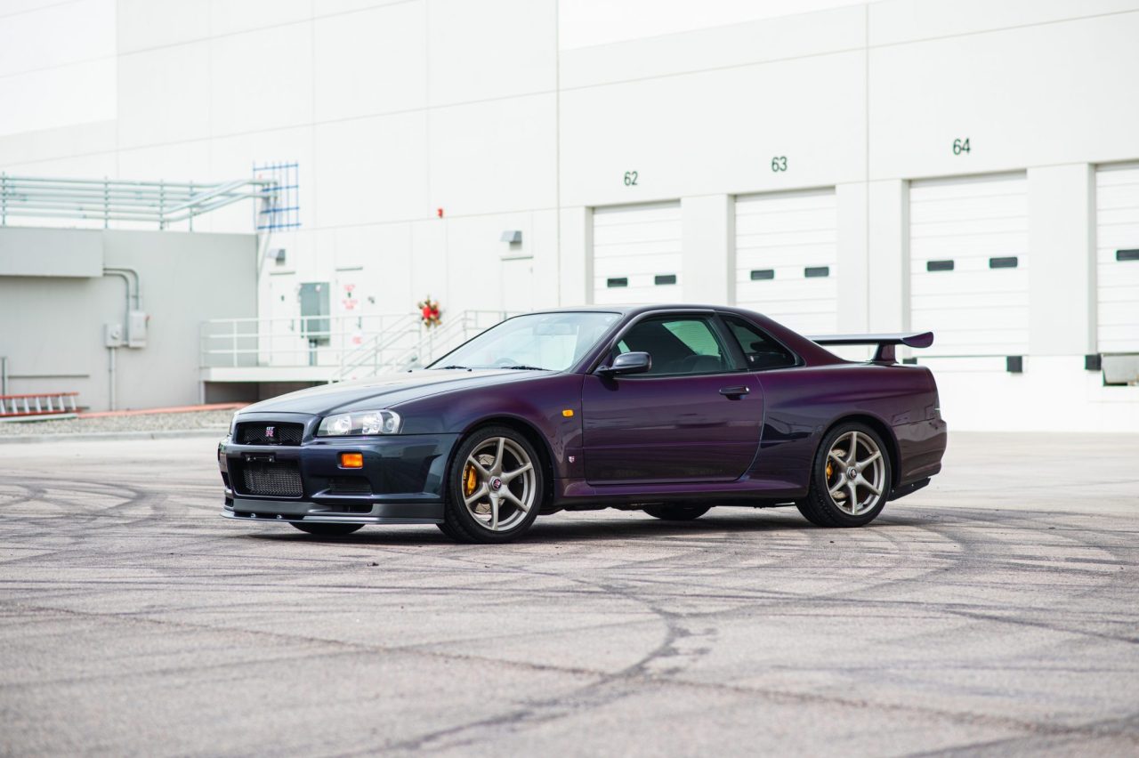 NISSAN SKYLINE GT-R V-SPEC, foto 2