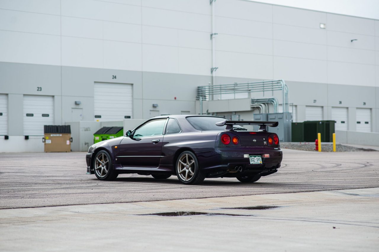 NISSAN SKYLINE GT-R V-SPEC, foto 4
