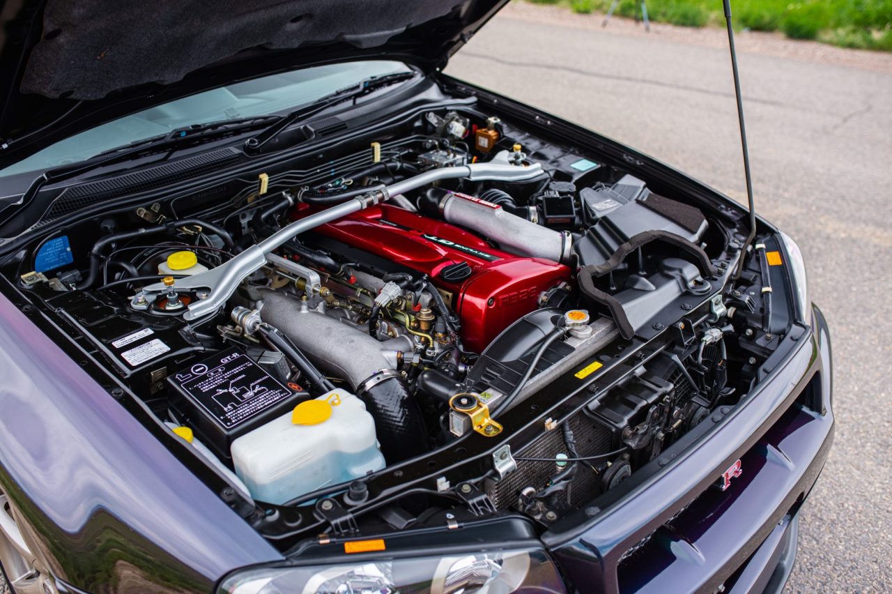 NISSAN SKYLINE GT-R V-SPEC, foto 16