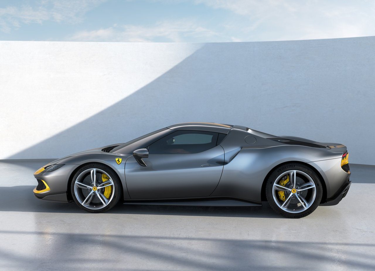 FERRARI F296 GTB, foto 6