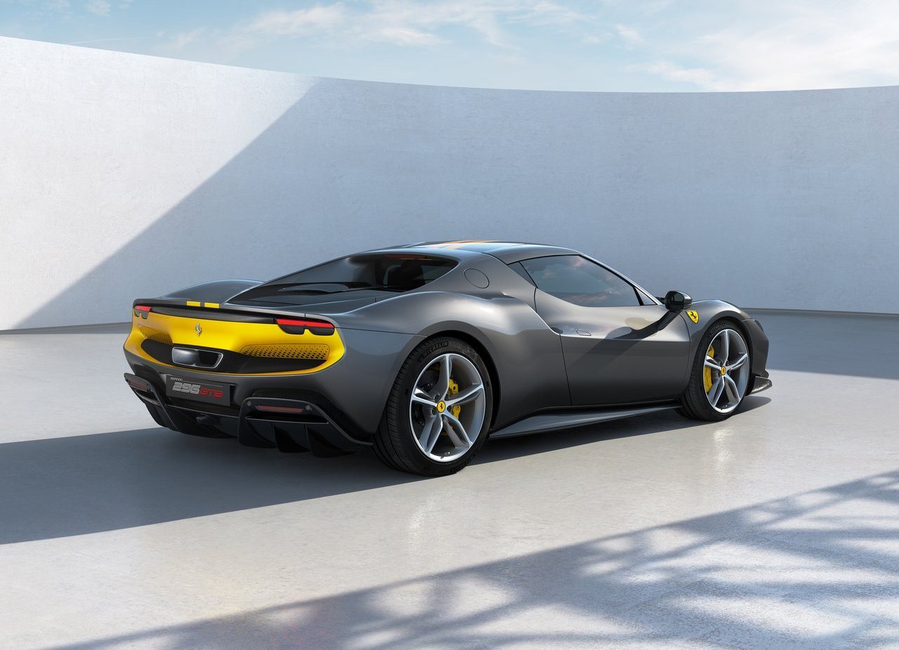 FERRARI F296 GTB, foto 8
