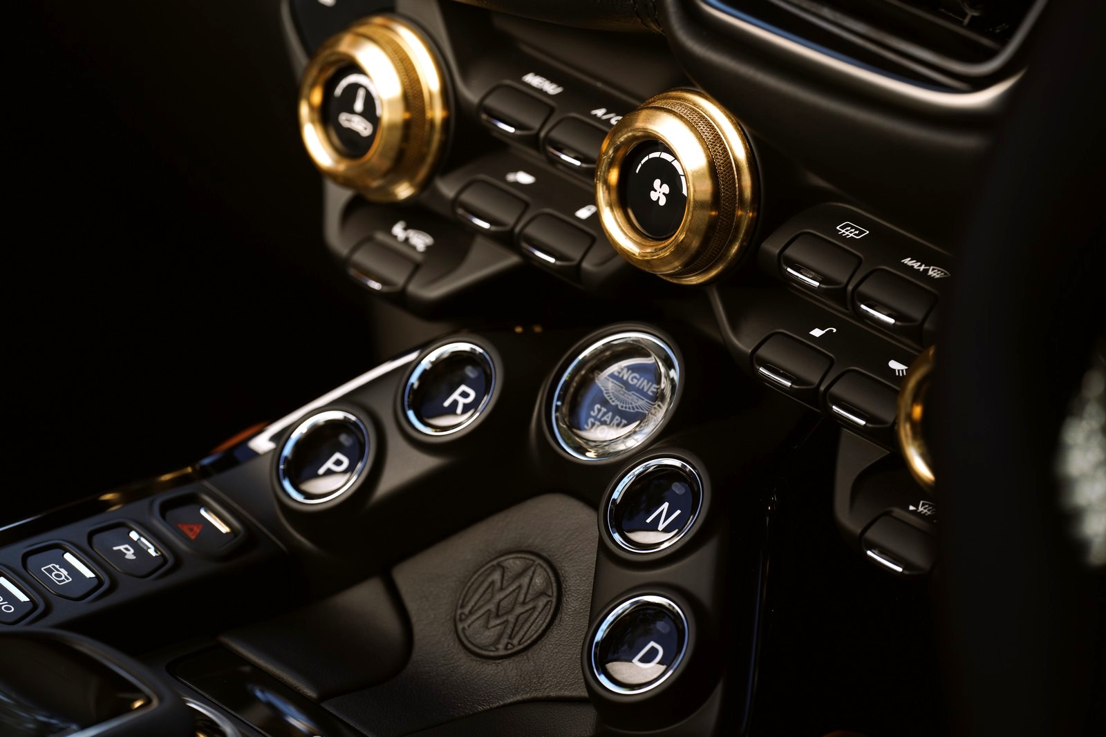 ASTON MARTIN VANTAGE ROADSTER A3 BY Q, foto 8