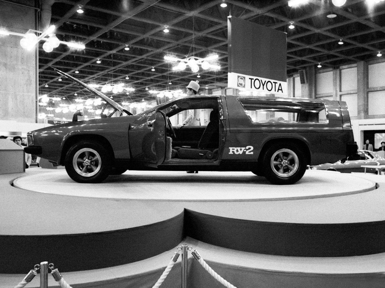 TOYOTA RV-2 CONCEPT, foto 3
