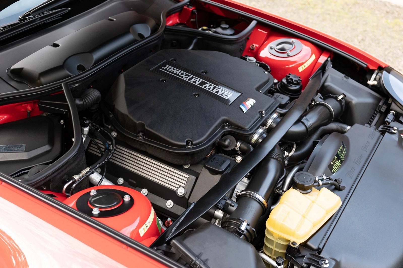 BMW Z8 ROADSTER BRIGHT RED, foto 140