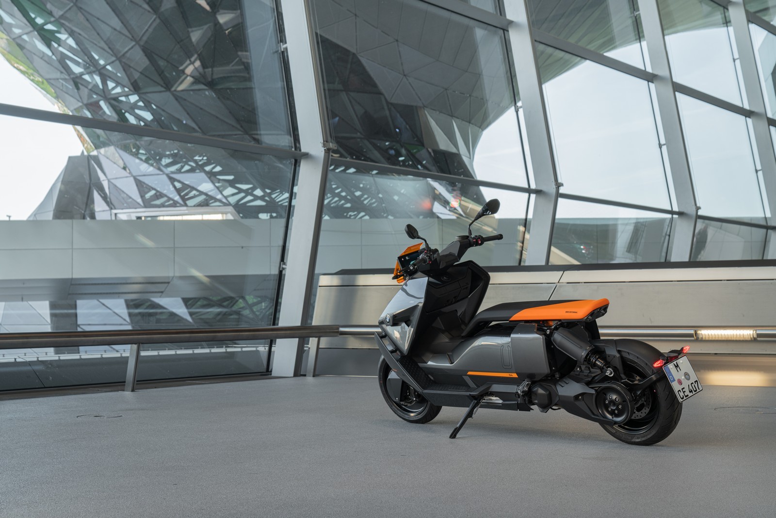 2021 - BMW CE 04, foto 27