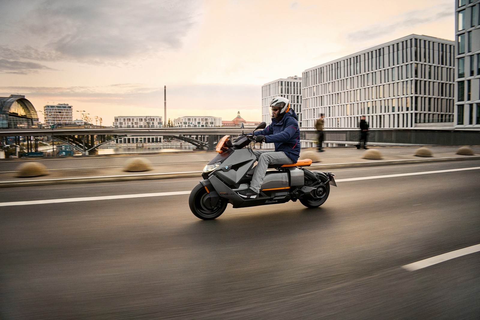 2021 - BMW CE 04, foto 45