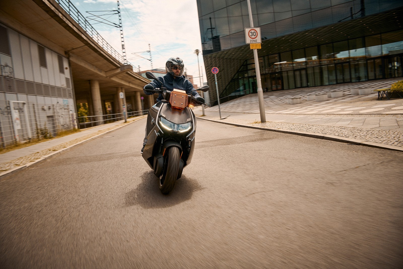 2021 - BMW CE 04, foto 54