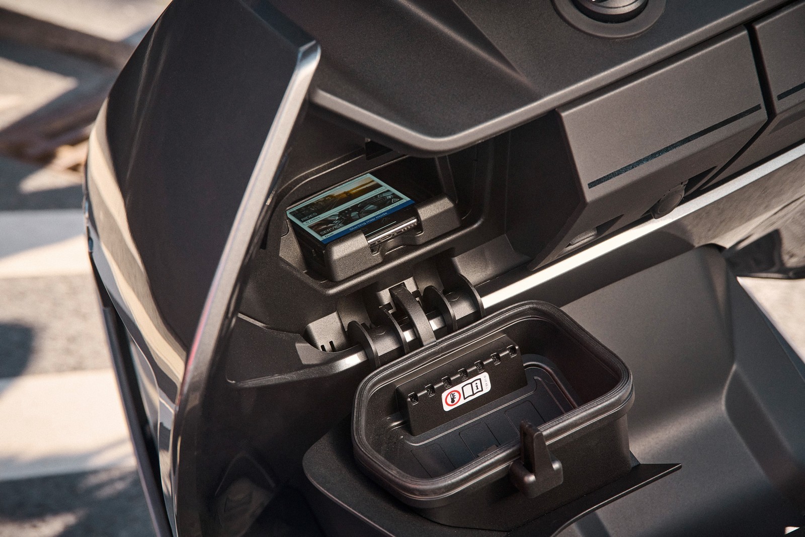 2021 - BMW CE 04, foto 60