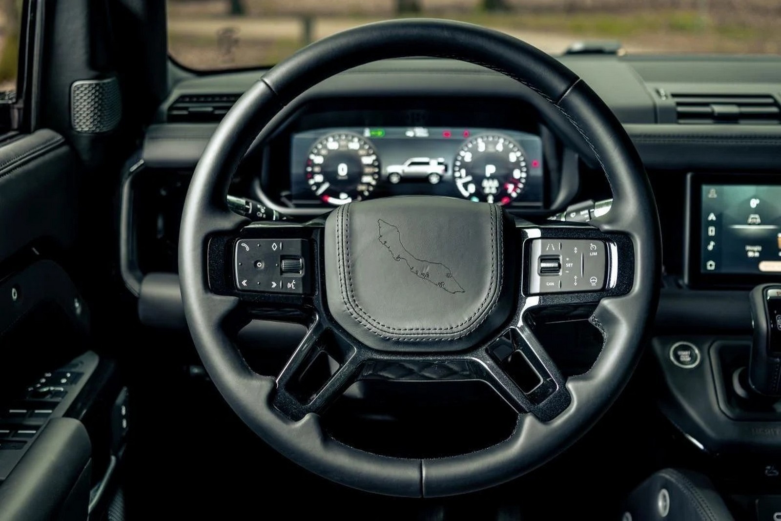 LAND ROVER DEFENDER VALIANCE CURAÇAO COMMISSION BY HERITAGE CUSTOMS, foto 8