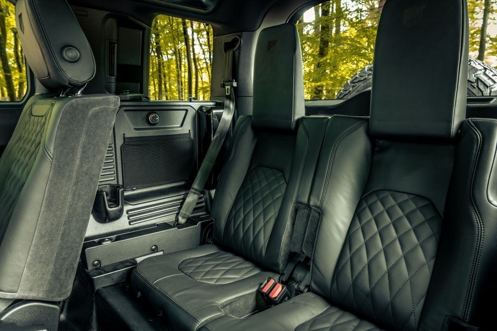 LAND ROVER DEFENDER VALIANCE CURAÇAO COMMISSION BY HERITAGE CUSTOMS, foto 10