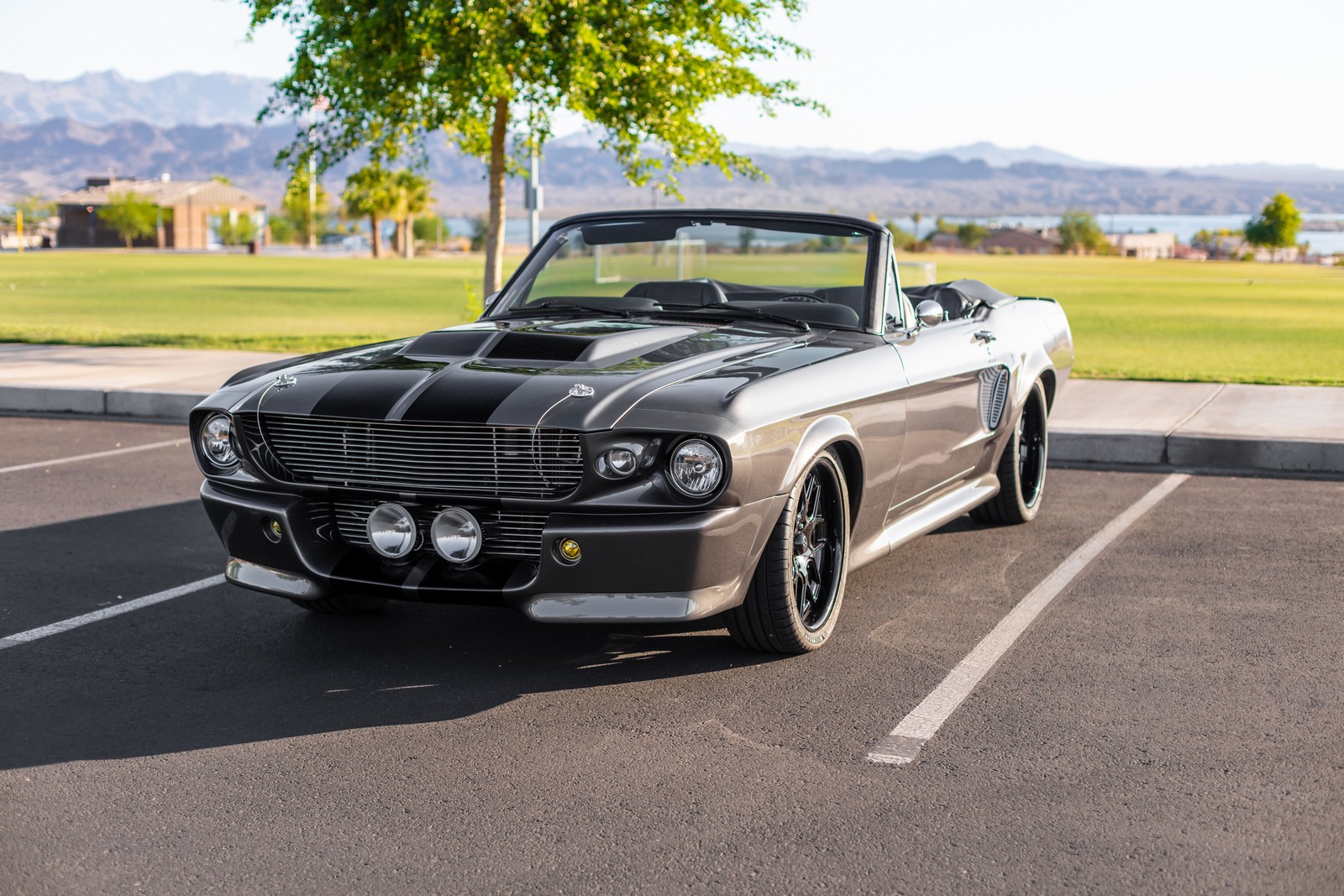 1968 - FORD MUSTANG CONVERTIBLE RESTOMOD, foto 11