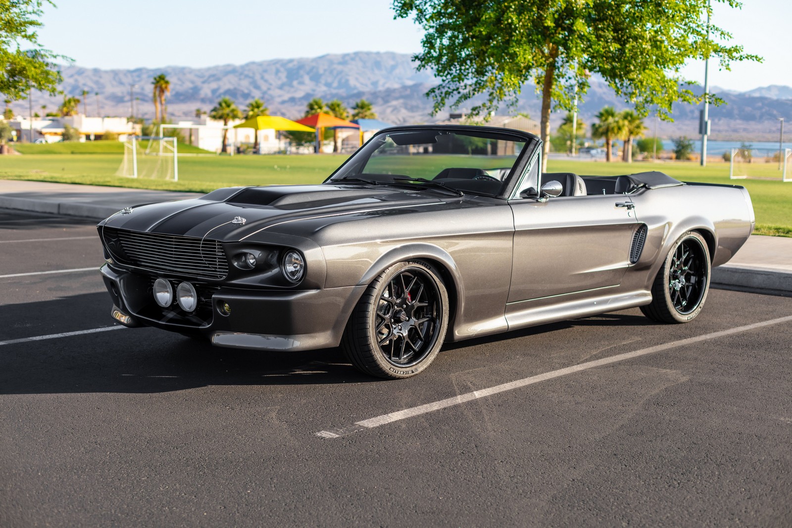 1968 - FORD MUSTANG CONVERTIBLE RESTOMOD, foto 12