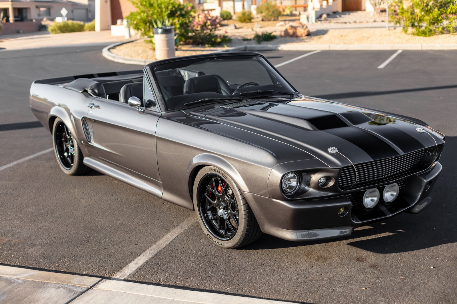 1968 - FORD MUSTANG CONVERTIBLE RESTOMOD, foto 19