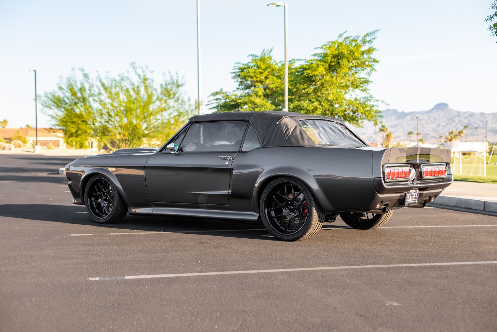 1968 - FORD MUSTANG CONVERTIBLE RESTOMOD, foto 36