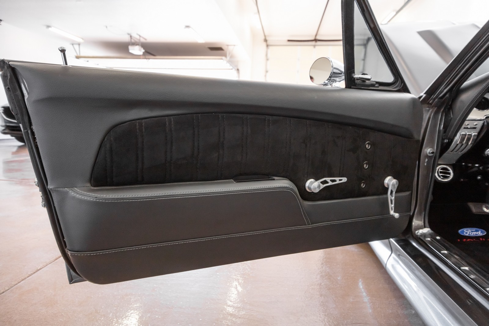 1968 - FORD MUSTANG CONVERTIBLE RESTOMOD, foto 57