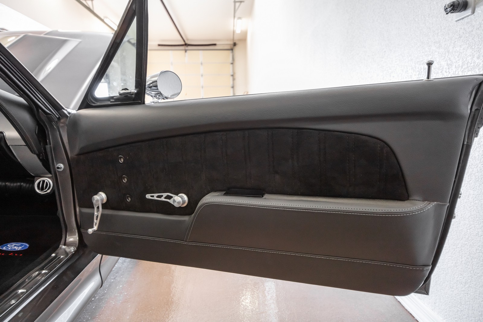 1968 - FORD MUSTANG CONVERTIBLE RESTOMOD, foto 58